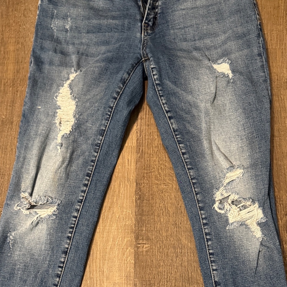 KanCan Blue Distressed Cropped Jeans - Picture 6 of 10